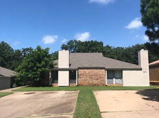2510 Windy Pine Ln, Arlington, TX 76015
