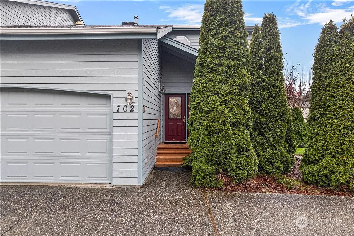 702 Finley Lane photo 1