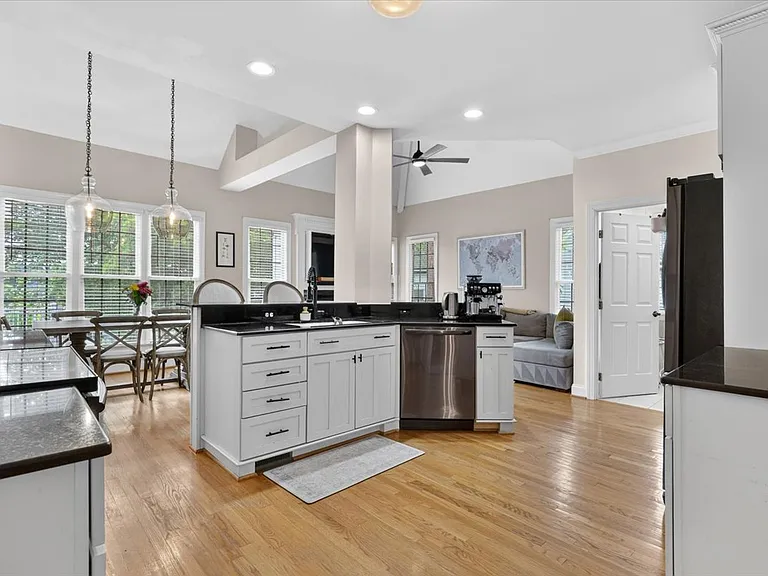 501 Competition Rd — Photo 25