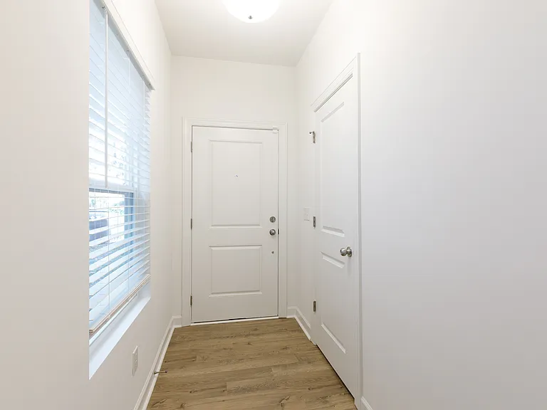 1432 Anderson St — Photo 7