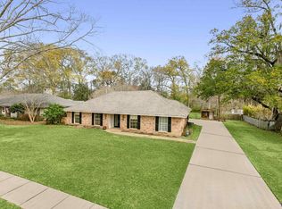 12829 Deerpath Way, Baton Rouge, LA 70816