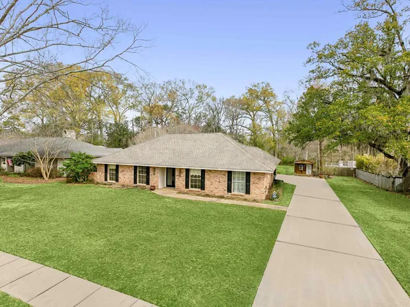12829 Deerpath Way, Baton Rouge, LA 70816