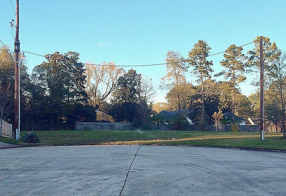 2nd image of 104 Willene Ln