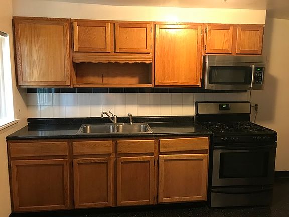 5th image of 3416 Western Ave