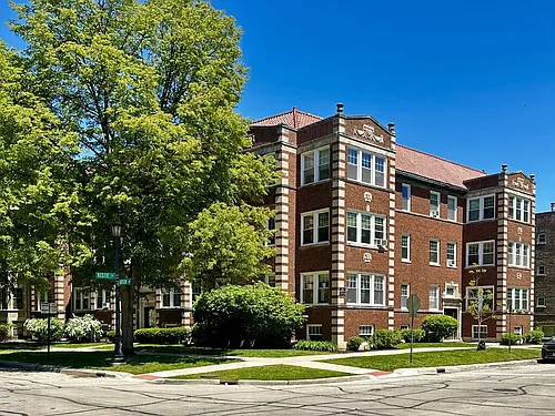 329 Kedzie Ave Photo 1