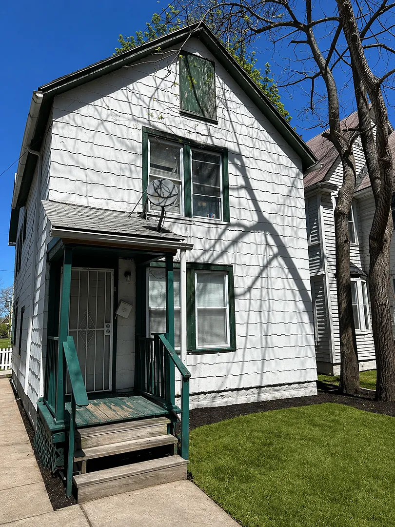 5700 Luther Ave — Photo 2