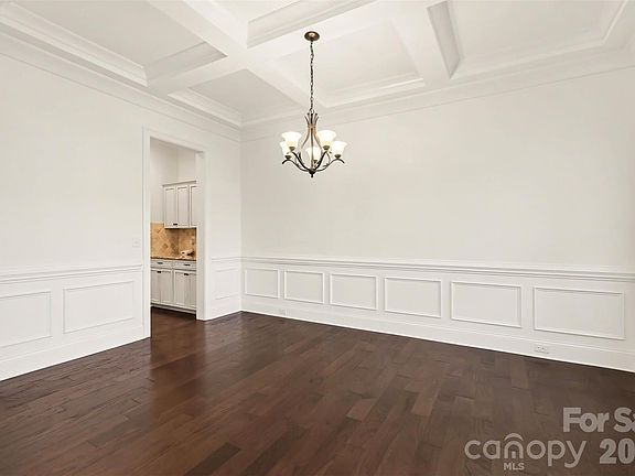 5th image of 1608 Maize Ct Unit 830