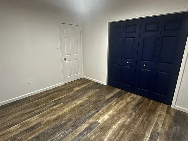 24473 Marie Ct — Photo 7