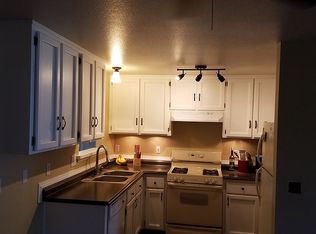 565 Yellow Jacket Rd, Dayton, NV 89403