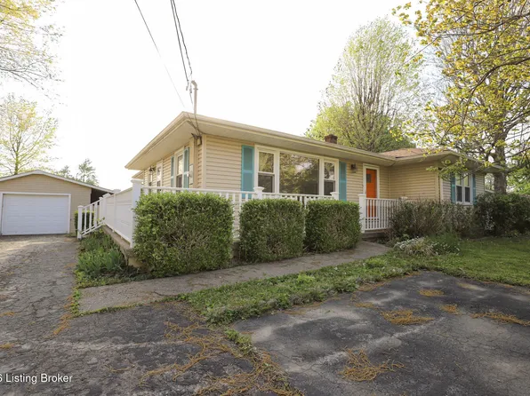 427 S Deepwood Dr, Radcliff, KY 40160