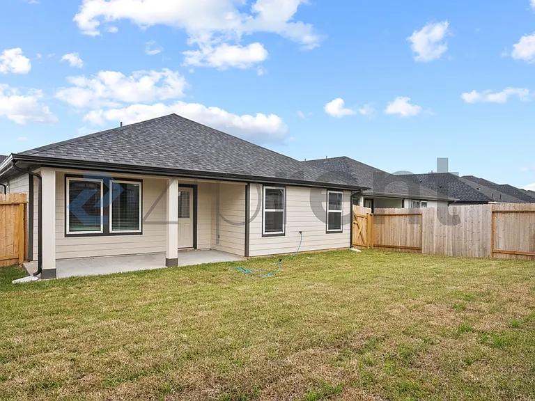 31306 Bentley Pines Dr — Photo 2