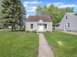 4518 Academy St, Dearborn Heights, MI 48125