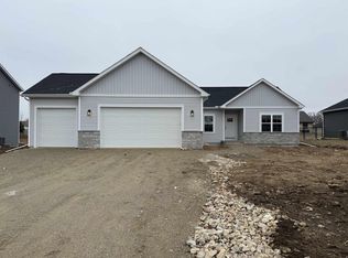 884 Red Hawk Dr, Milton, WI 53563