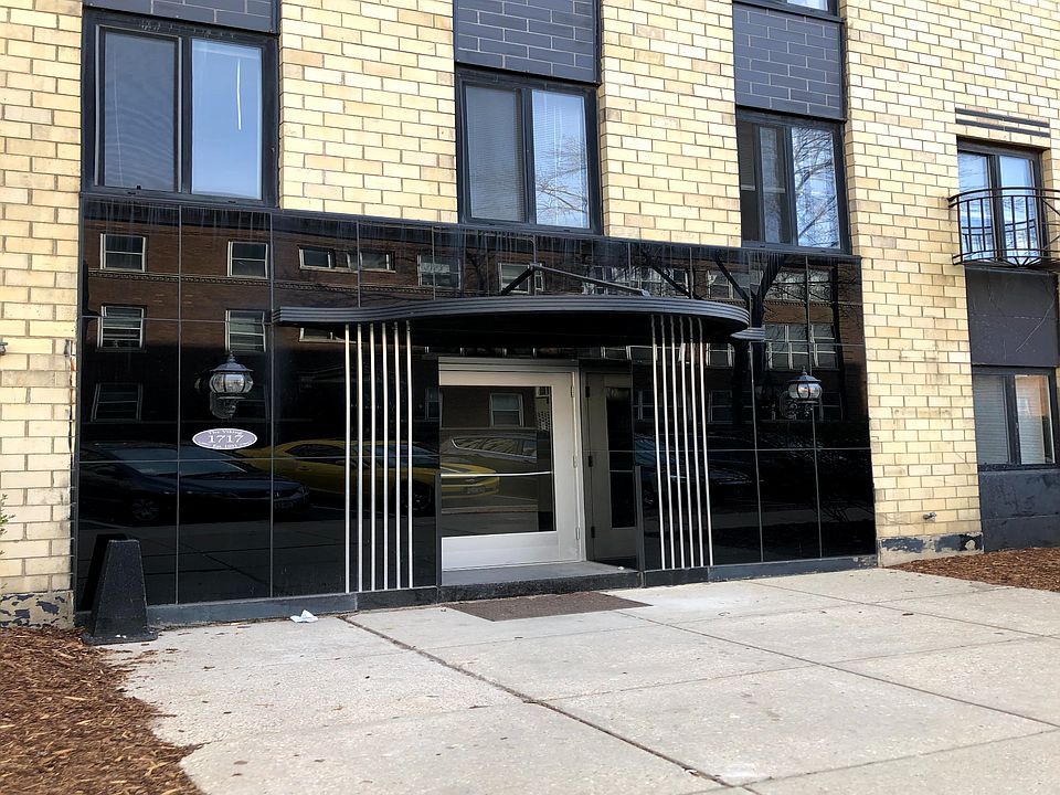 Building - Entrance