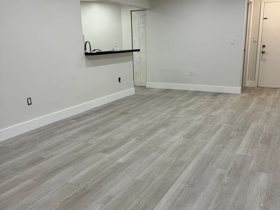 1st image of 10233 NW 9th Street Cir APT 106
