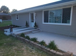 905 W Shawneetown Trl, Steeleville, IL 62288