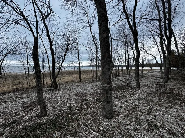 Wickman Rd, Washington Island, WI 54246
