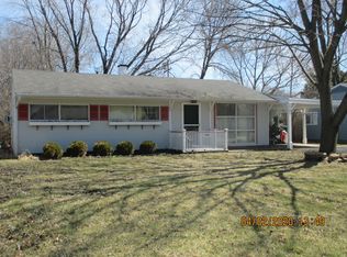 7180 N Navajo Ave, Glendale, WI 53217