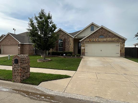 2nd image of 432 Foxcraft Dr