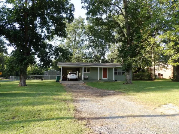 308 W Pinson St, Sylvester, GA 31791