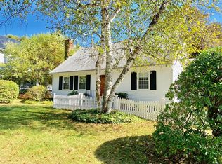 125 N Whitney St, Amherst, MA 01002