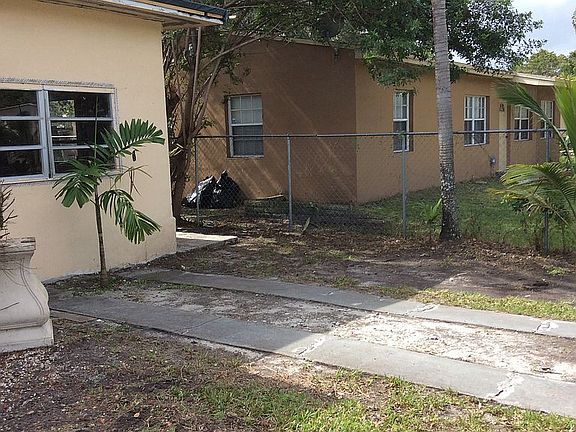 4th image of 1254 NE 144th St