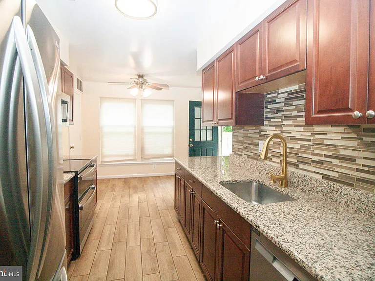 11325 Halethorpe Ter #207 — Photo 9