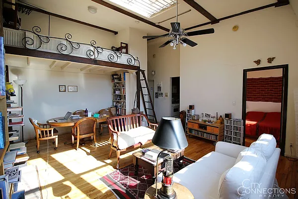 Rented by City Connections Realty | media 17