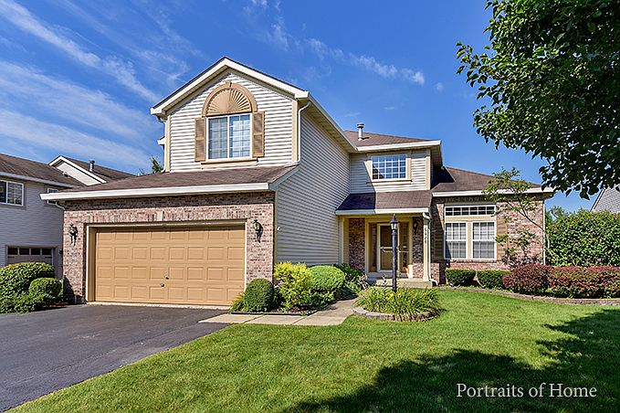 1st image of 9026 Hillcrest Ln