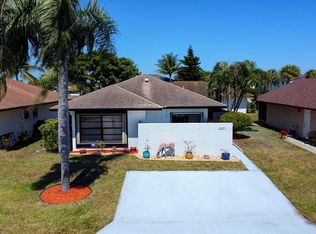 5247 Mendoza St, West Palm Beach, FL 33415