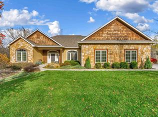 5920 SW 43rd Ct, Topeka, KS 66610