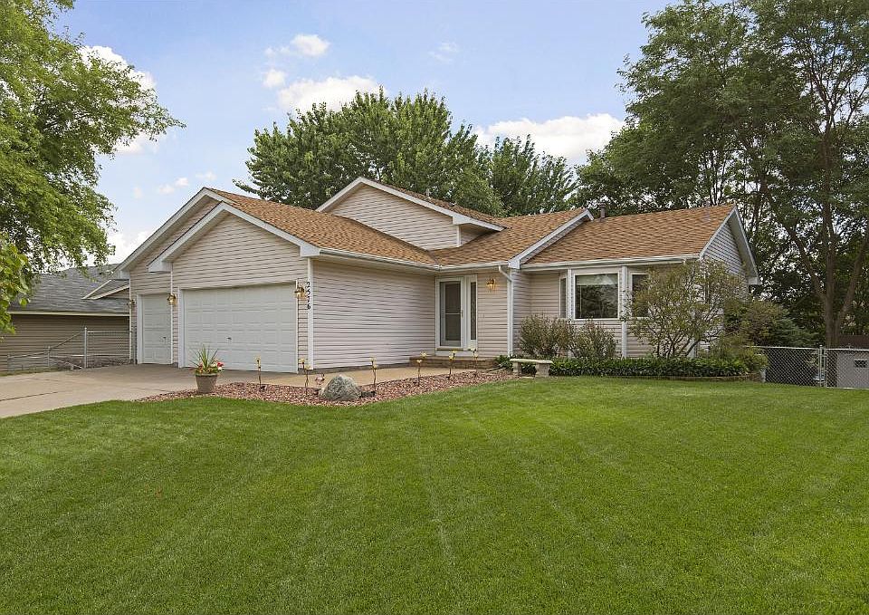 1st image of 2576 Brittany Ln