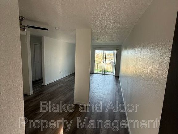 3rd image of 3879 NE 152nd Ave