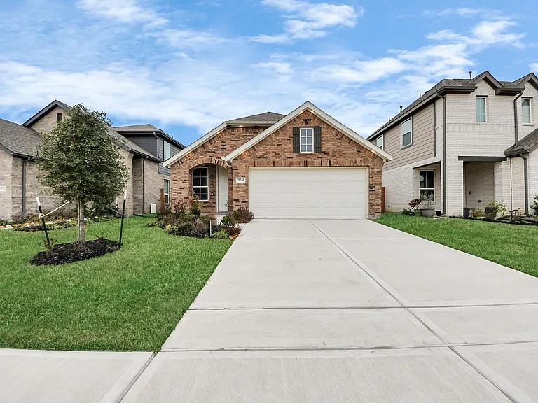 21246 Montego Bay Dr — Photo 35