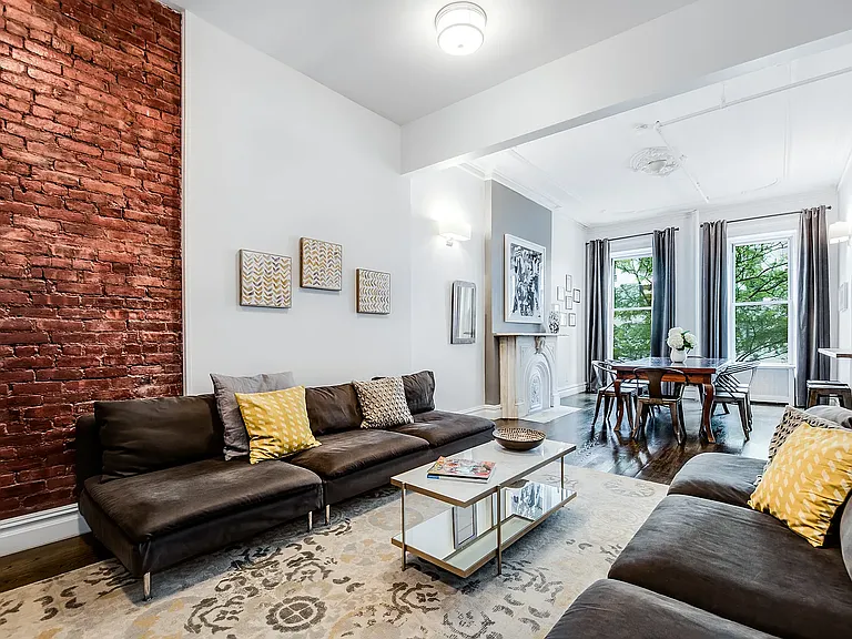 347 W 51st St #2 — Photo 2