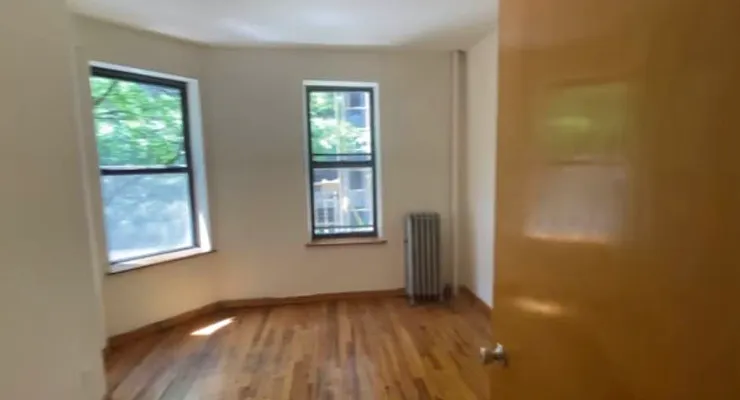Rented by Manhattan Dwelling Corporation | media 18