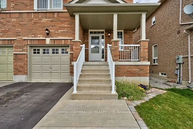 3 Ashdale Rd — Photo 2
