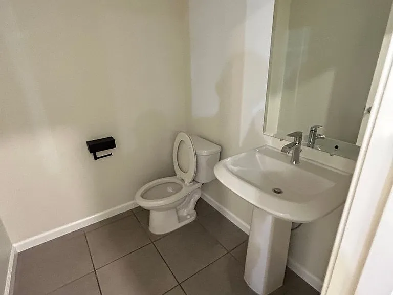 2249 Hough Ave — Photo 14