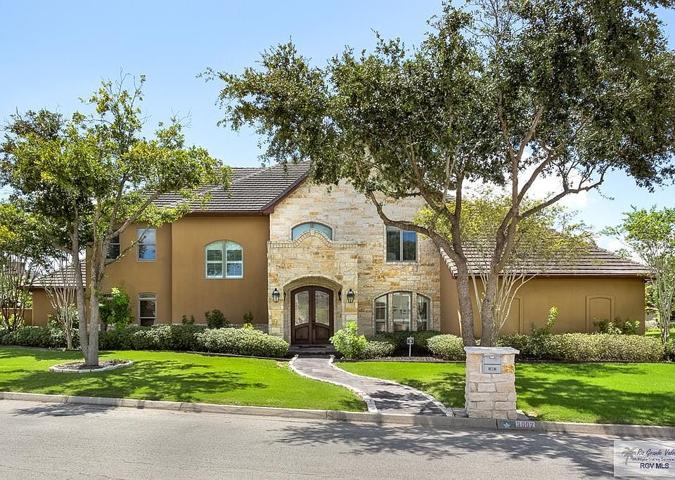 1st image of 3002 Cypress Gdns
