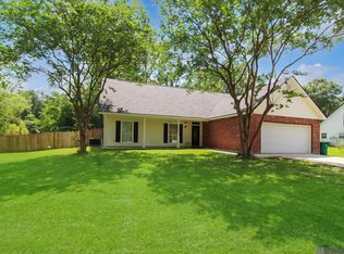 31228 Seagull Ln, Denham Springs, LA 70726