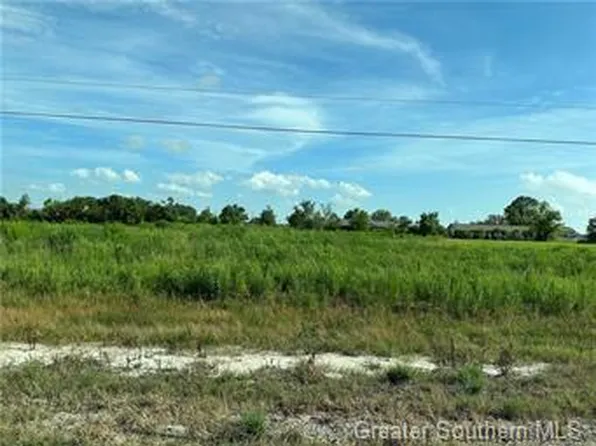 1 Zoes, Lake Charles, LA 70605