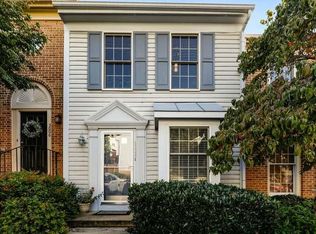 5008 9th St S, Arlington, VA 22204