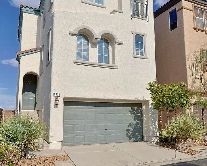 9578 Summer Furnace St — Photo 2