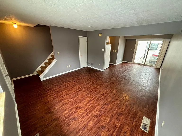 769 Akron Blvd #A — Photo 4