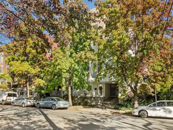 1828 11th Avenue #205, Seattle, WA 98122