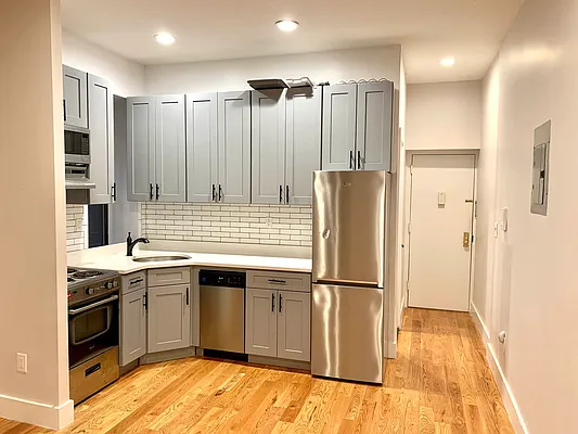 Rented by Evergreen Realty & Investments | media 40