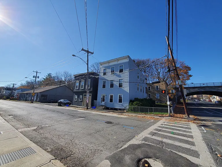 2 Central Ave — Photo 10
