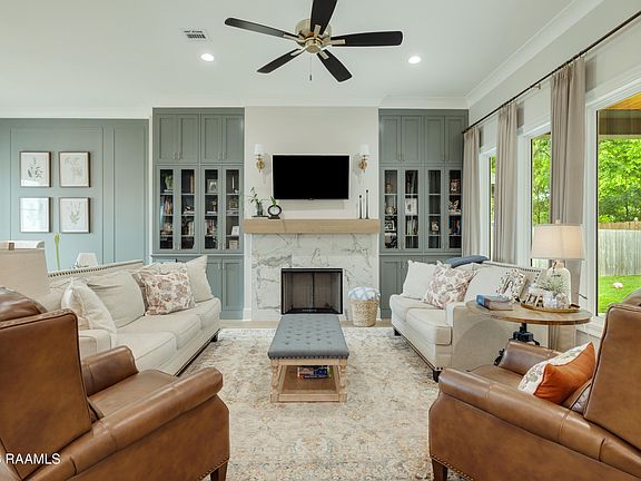 2nd image of 100 Sanctuary Ln