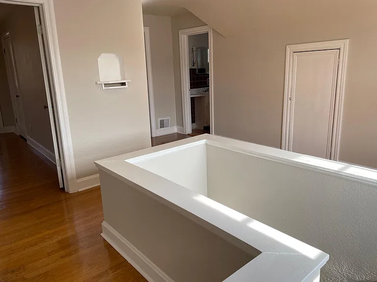 1321 Charleston Ave — Photo 10