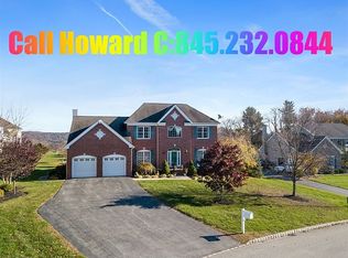 25 Old Field Rd, Poughkeepsie, NY 12603